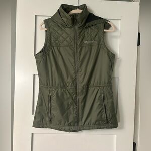 Columbia Olive Green Quilted Vest with hood